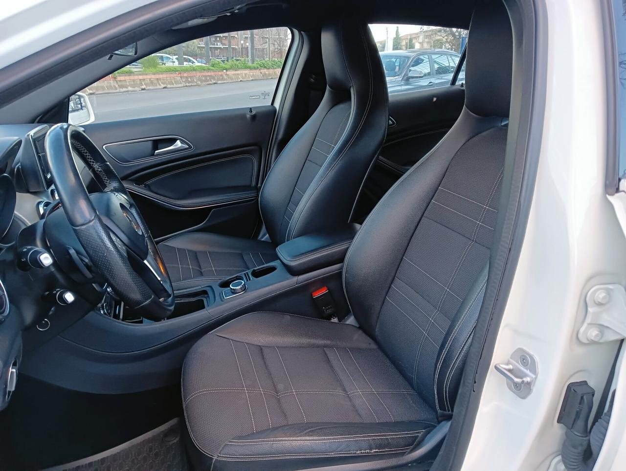 Mercedes-benz GLA 220 d LEGGERE DESCRIZIONE