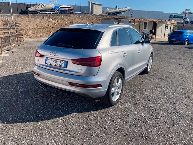 Audi Q3 2.0 TDI 150 CV Sport