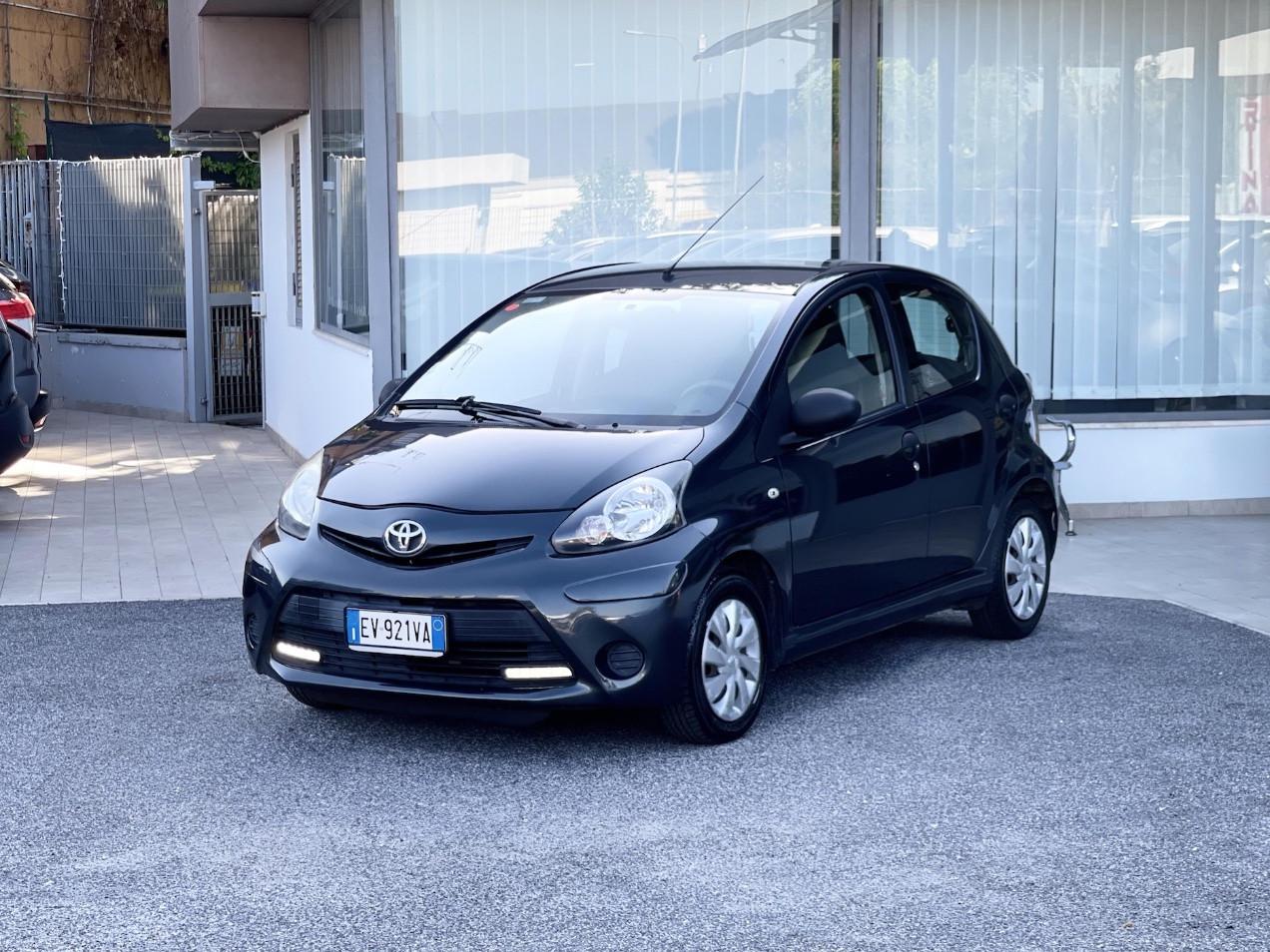 Toyota Aygo 5 Porte 1.0 Benzina 68CV E5 Neo - 2014