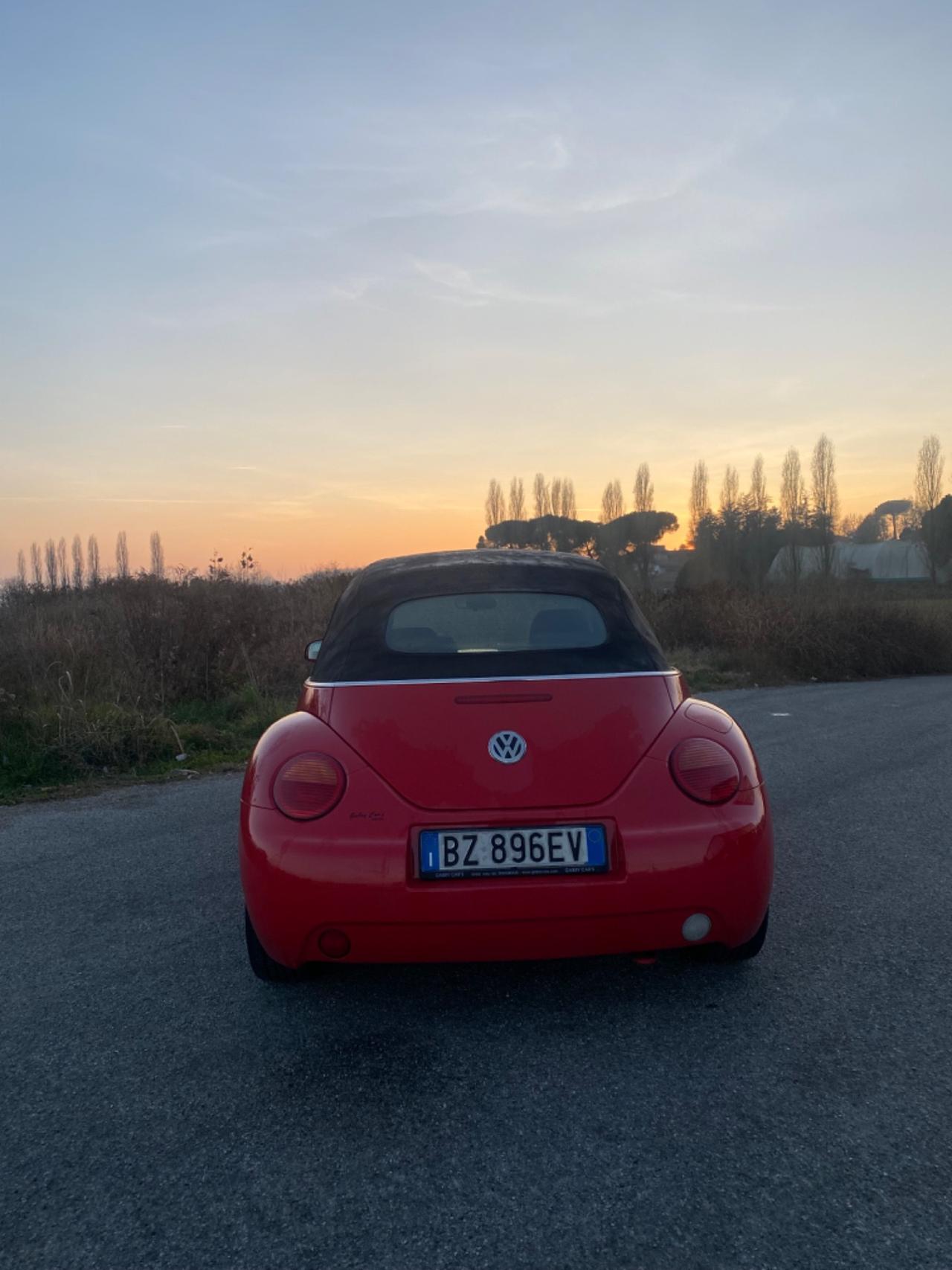 Volkswagen New Beetle 1.6 Cabrio