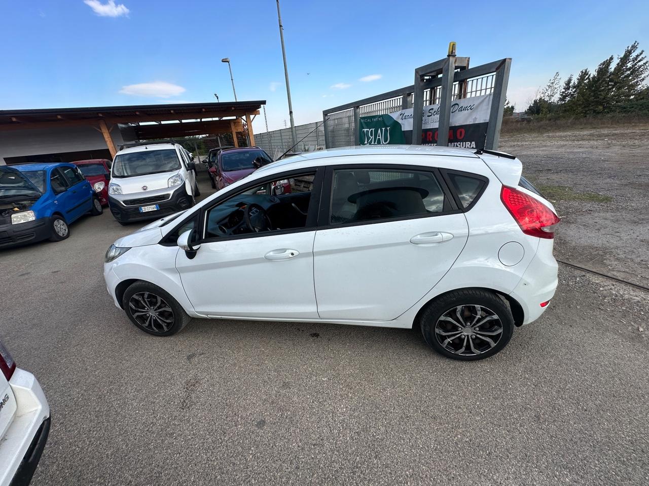 FORD FIESTA 1.4 GPL TITANIUM – 97 CV – 5 PORTE