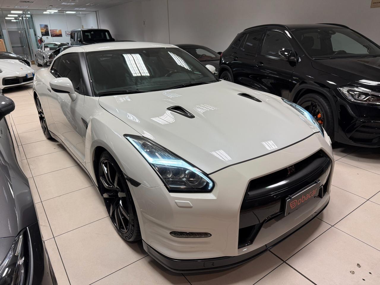 Nissan GT-R 3.8 V6 Black Edition