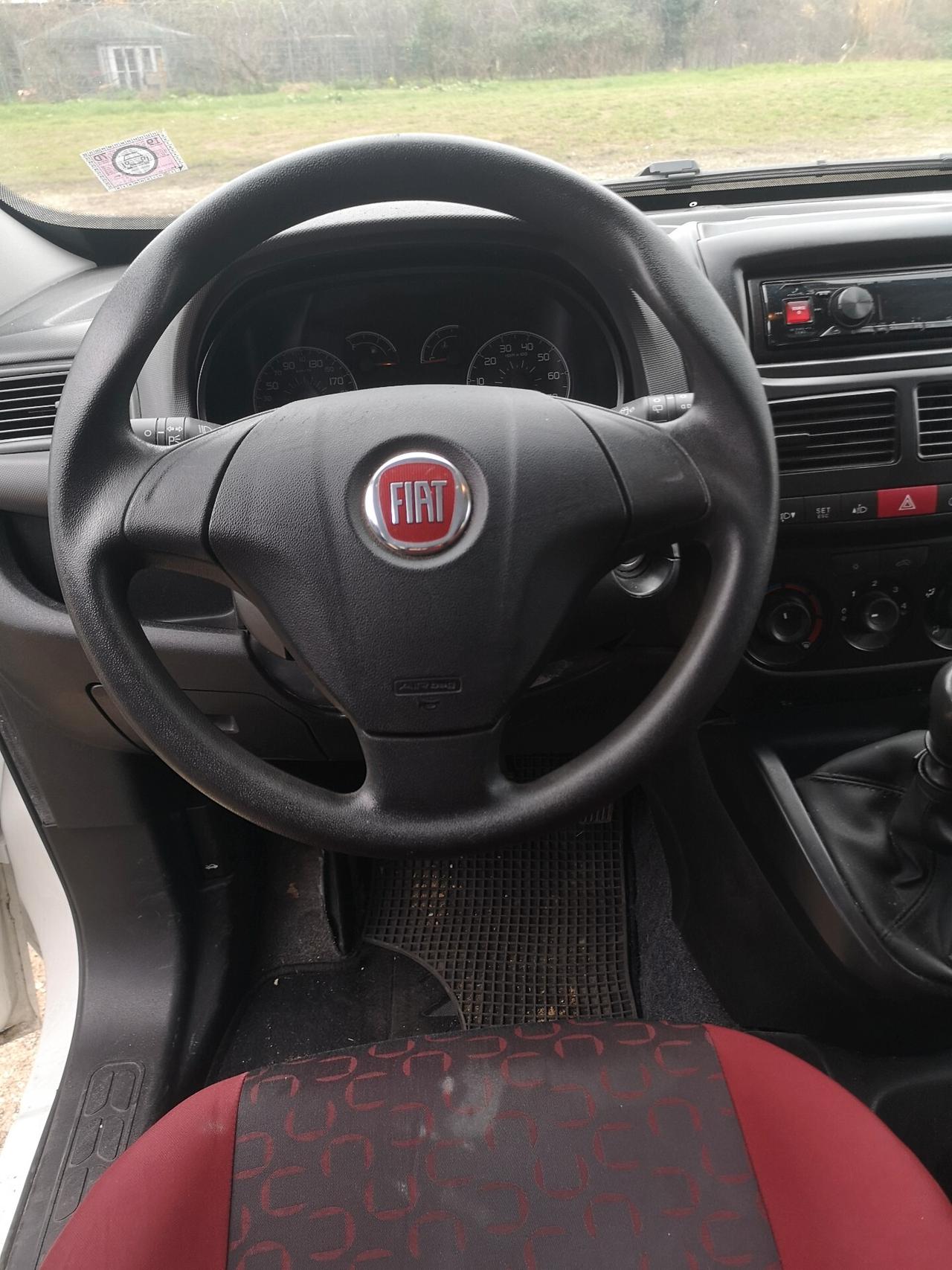 Fiat Doblo Doblò 1.4 16v 95CV - 7 POSTI