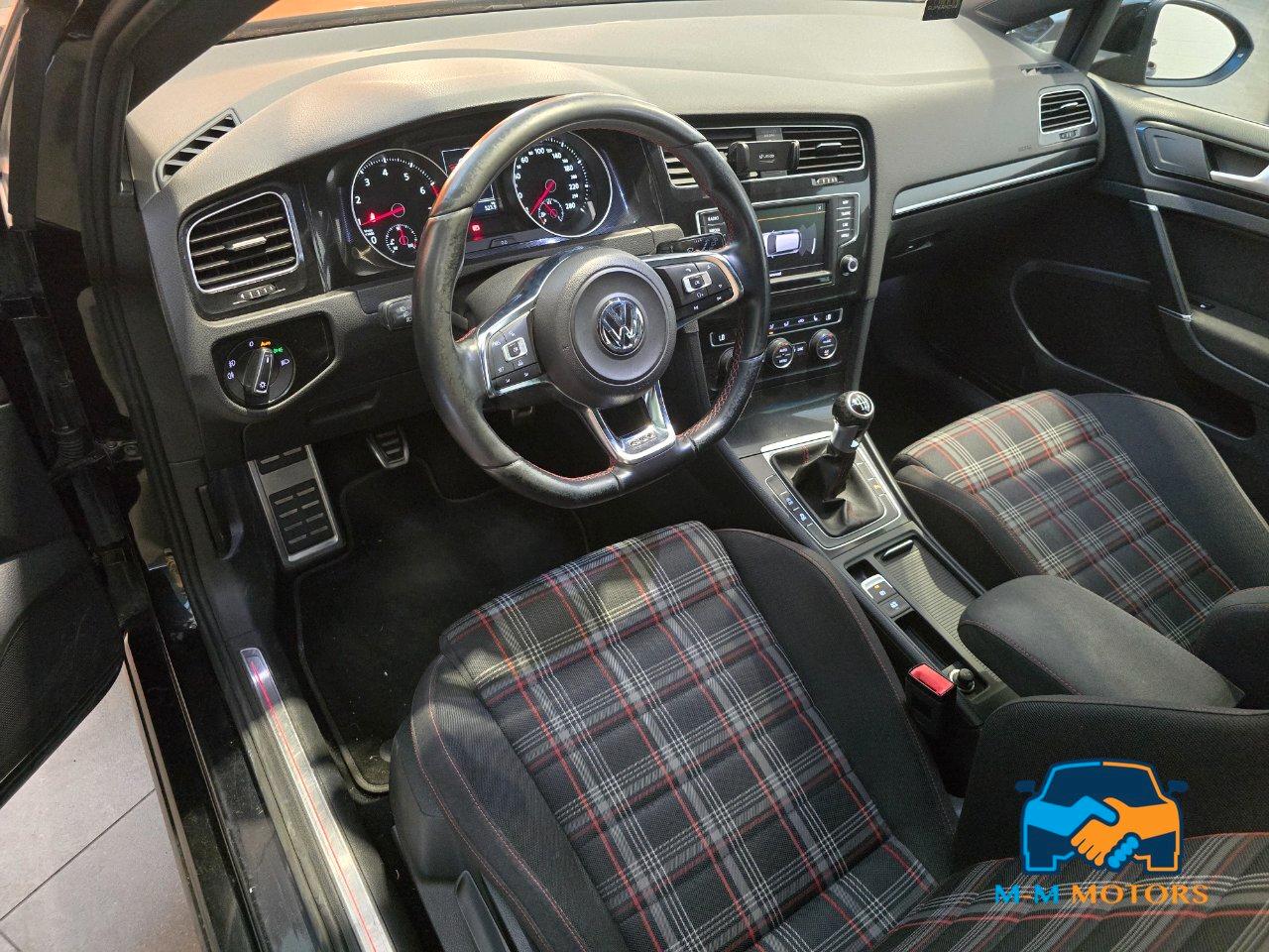 Volkswagen Golf GTI