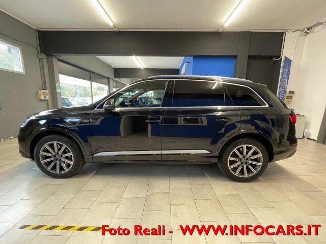 AUDI Q7 55 TFSI e quattro tiptronic Business Iva Esposta