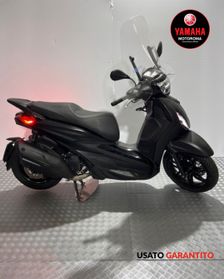 Piaggio Beverly 400 deep black