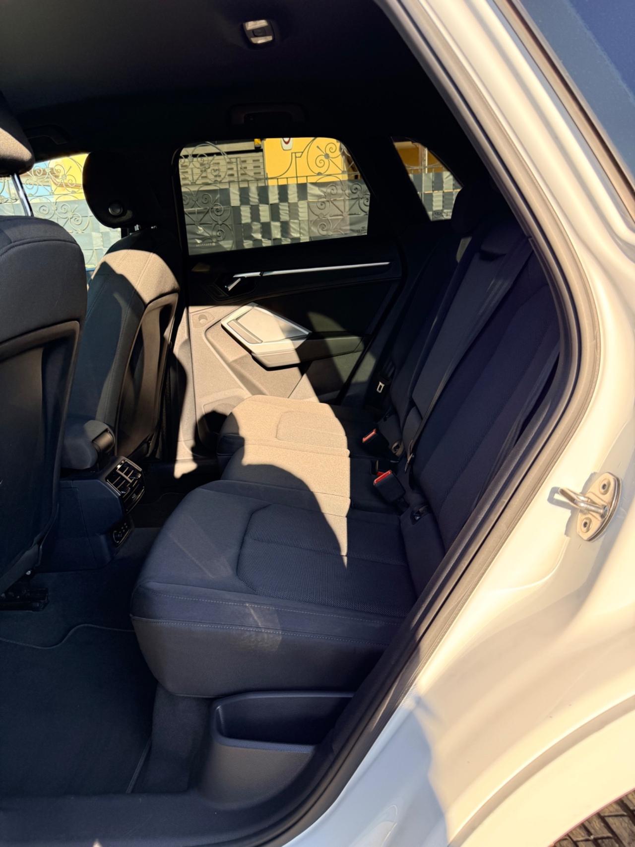 Audi Q3 35 TDI S tronic line edition 2021