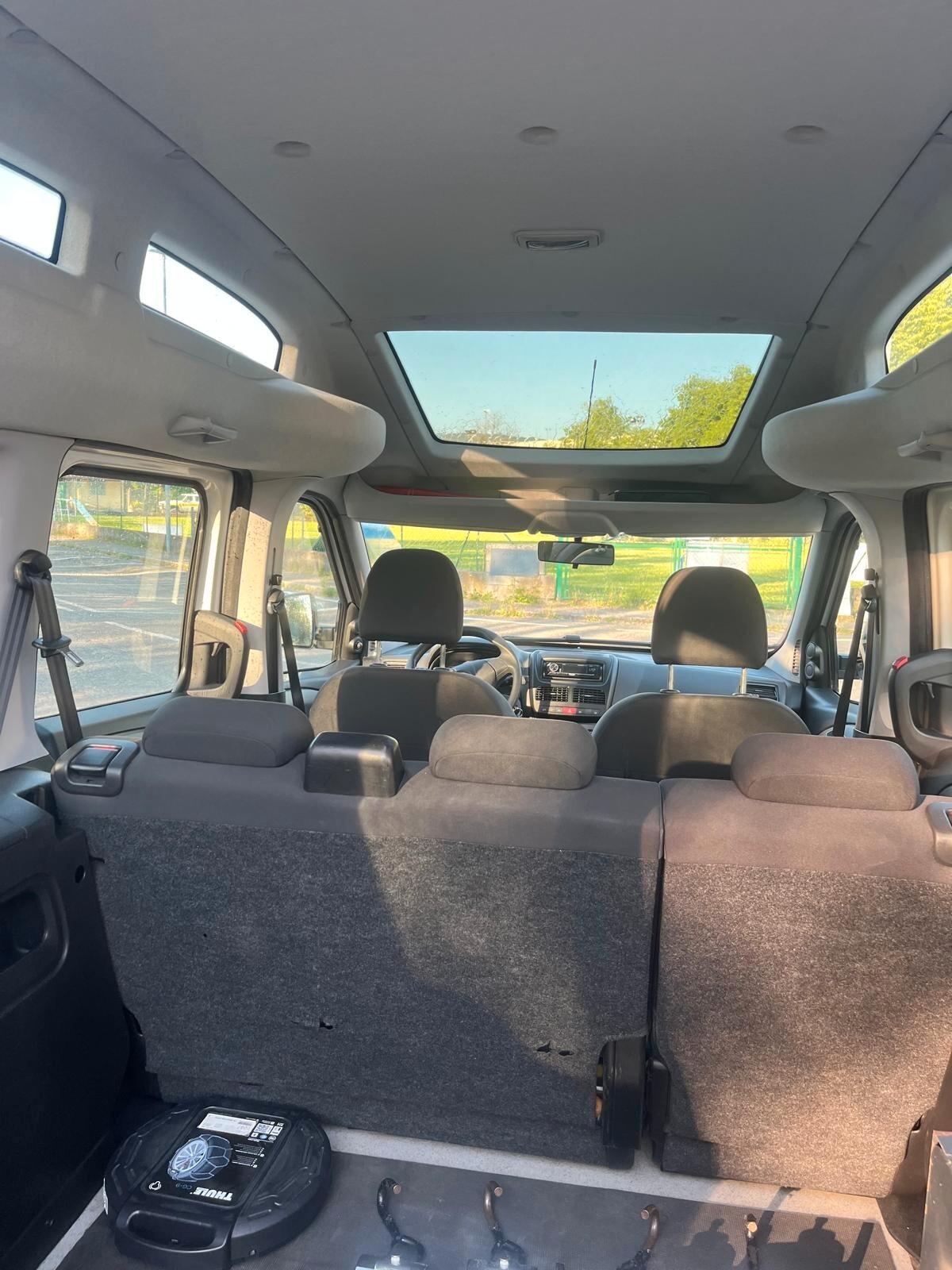 Fiat Doblo 1.6 MJT 16V trasp.disabili, tetto alto - 2012