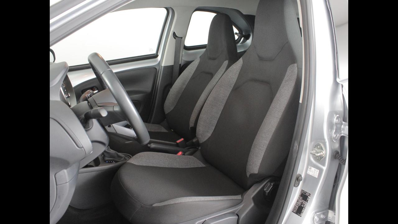 TOYOTA Aygo X - Aygo X 1.0 Active 72cv s-cvt