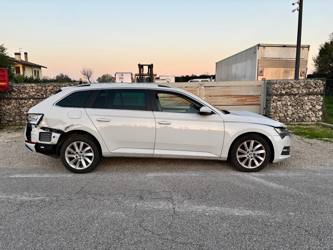 Skoda Superb 2.0 TDI 150 CV SCR Wagon Ambition