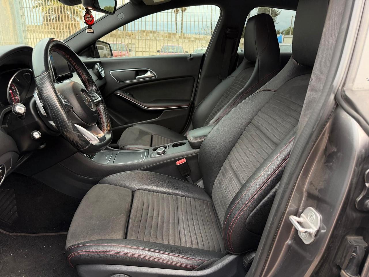 Mercedes-benz CLA 220 d 4Matic Automatic Sport - 2017