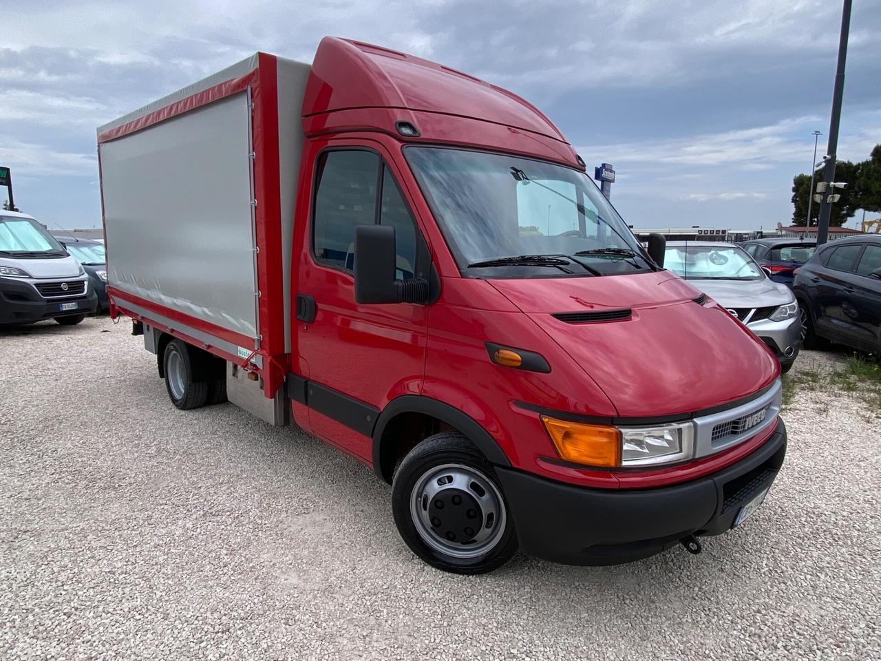 Iveco Daily 35C11 2.8 TDI CENTINATO CABINATO PATENTE B GEMELLATO IVA