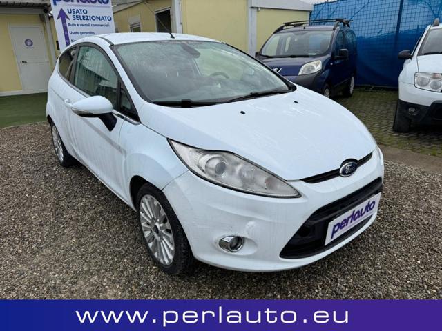 FORD Fiesta 1.6 TDCi 90CV 3 porte DPF Titanium