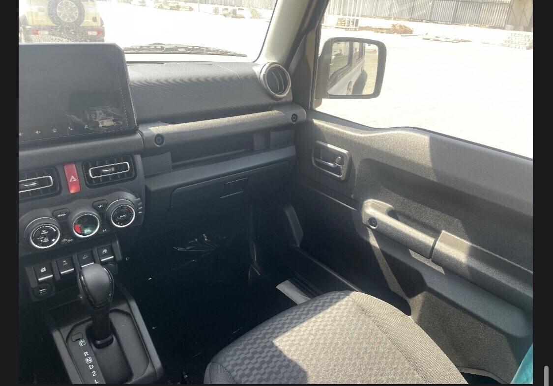 Suzuki Jimny 1.5 automatico 4 porte