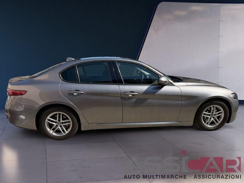 Alfa Romeo Giulia 2.2 Turbo AT8 150CV Business