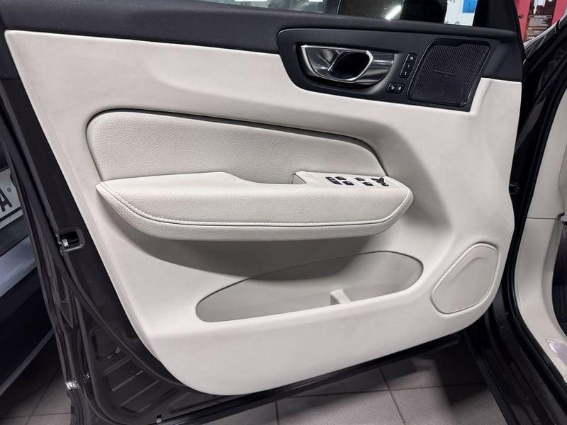 Volvo XC60 Recharge T6 Plug-in AWD autom. Recharge Inscription Expression