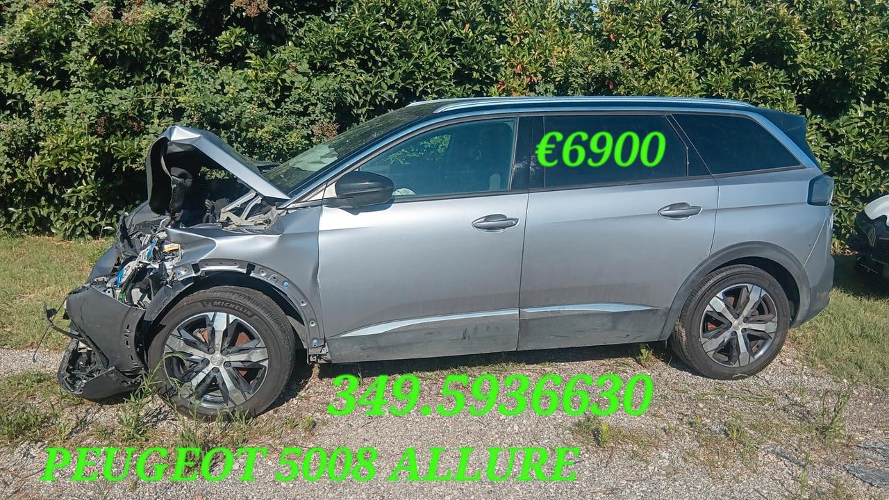 Peugeot 5008 incidentata sinistrata mondialcars 023