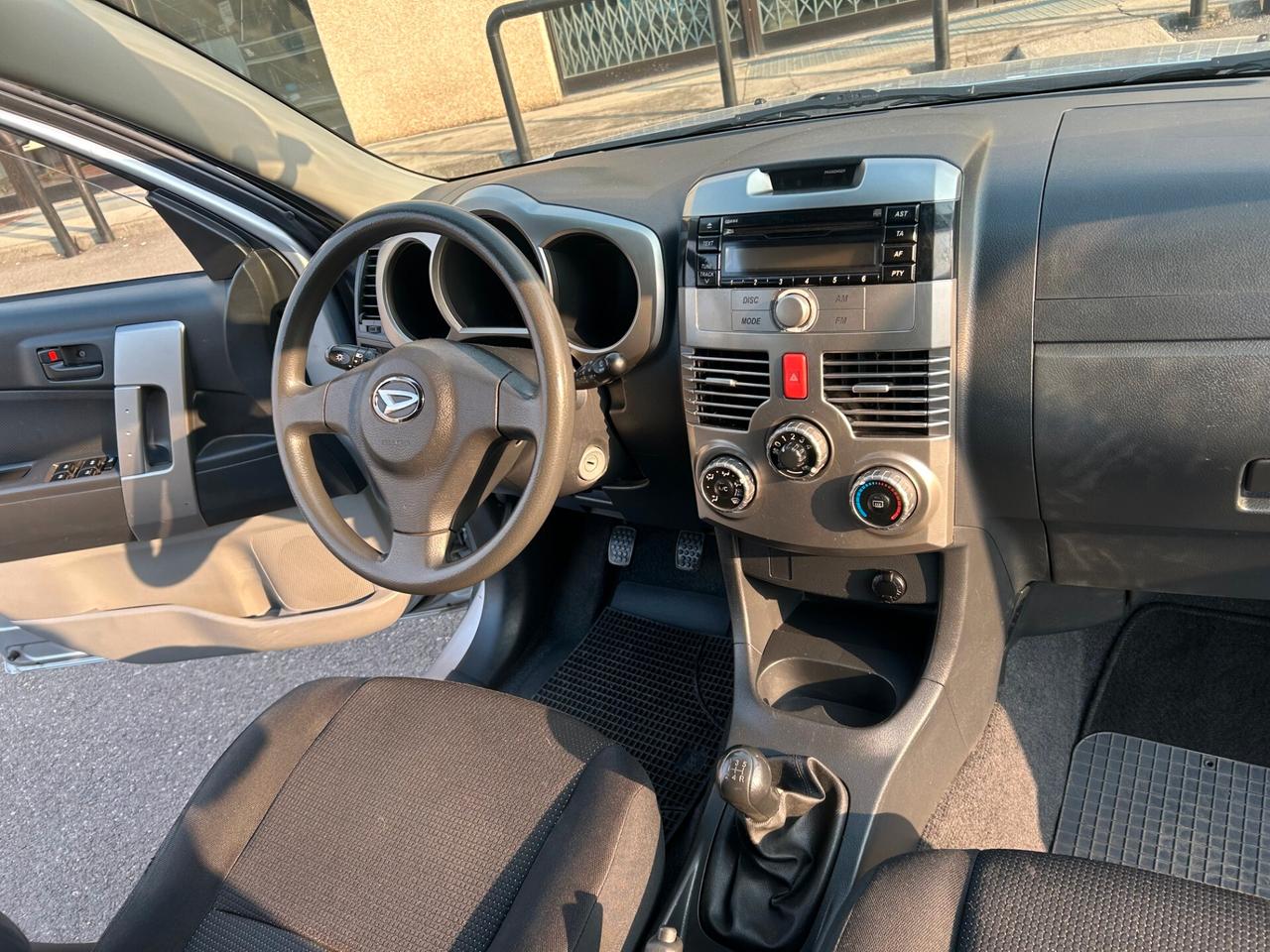 Daihatsu terios 1.3 benzina 4x4 ok neopatentati