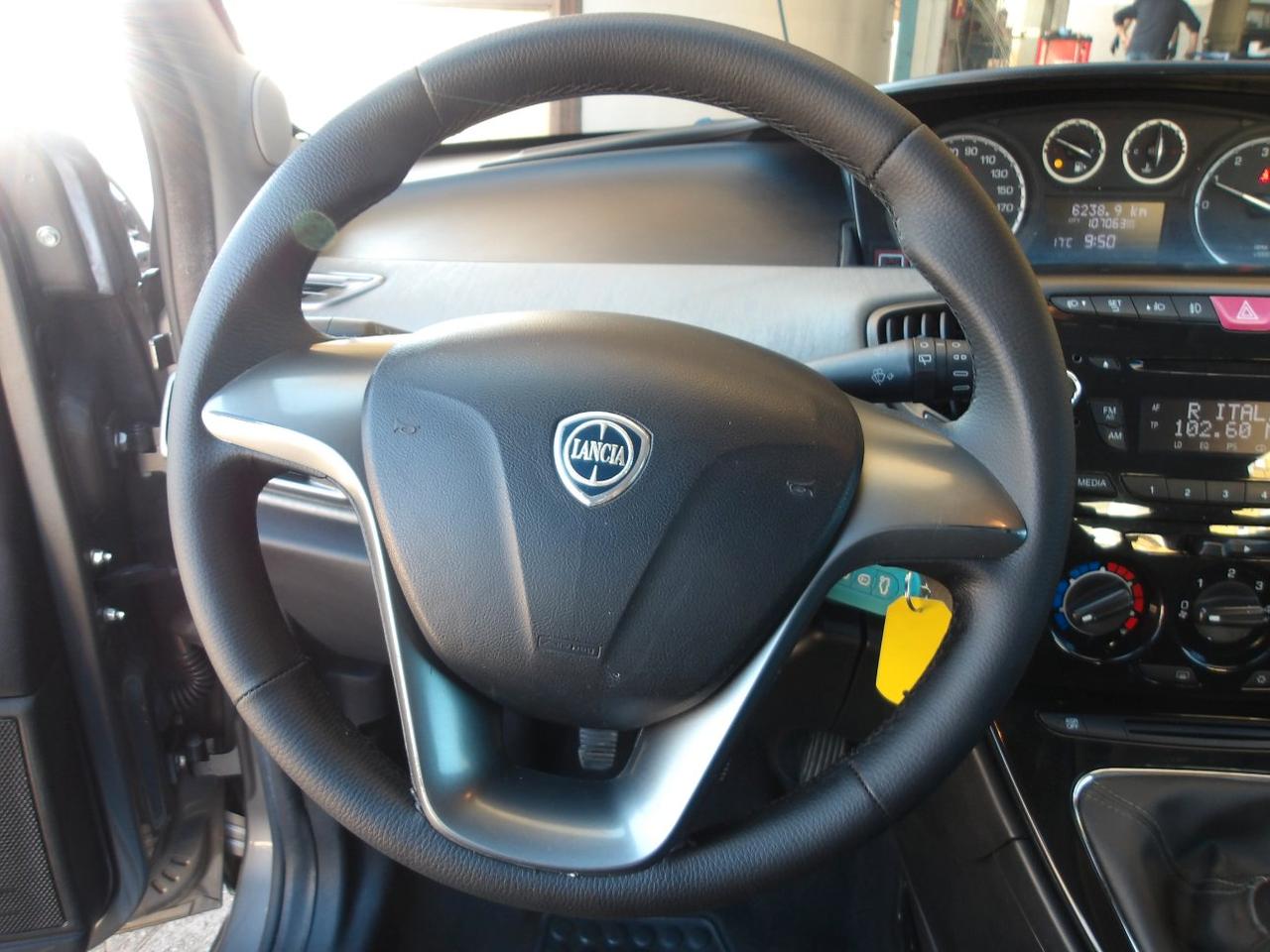 Lancia Ypsilon 5 Porte Ypsilon 1.2 8v Elefantino 69cv my14