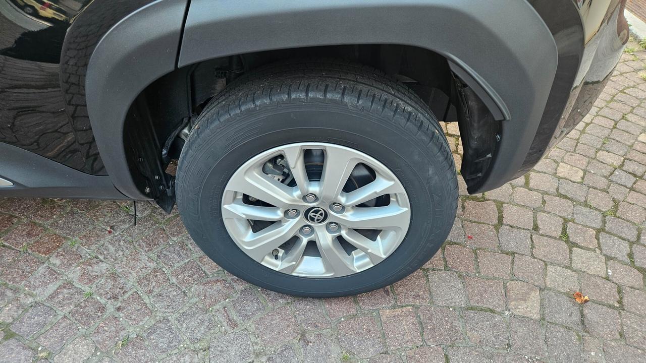 Toyota Yaris Cross 1.5h Active fwd 116cv e-cvt