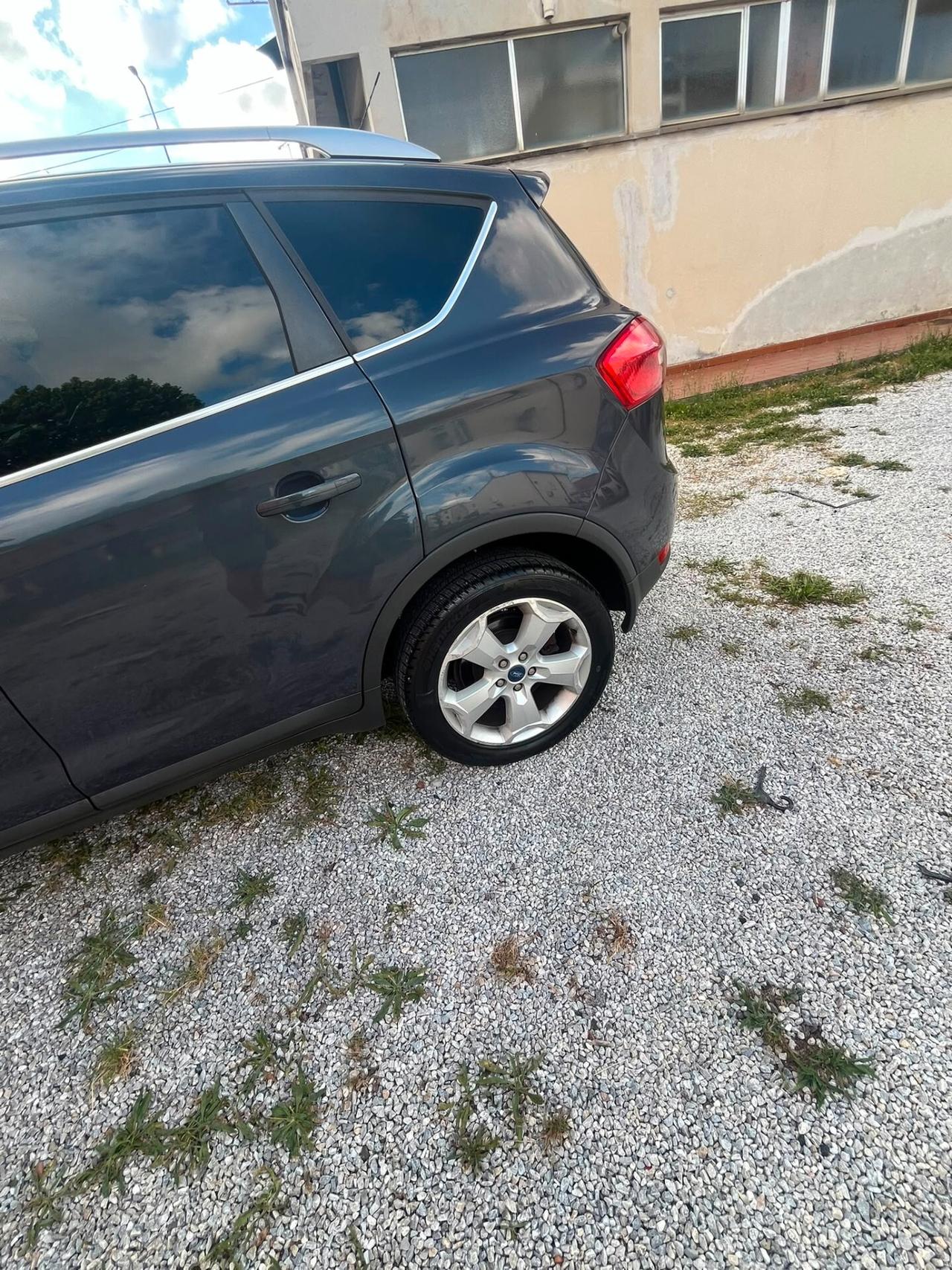 Ford Kuga 2.0 TDCi 140 CV 2WD Titanium DPF