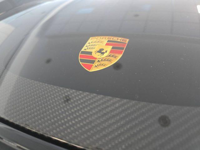 PORSCHE 718 Cayman 4.0 GT4 RS Weissach