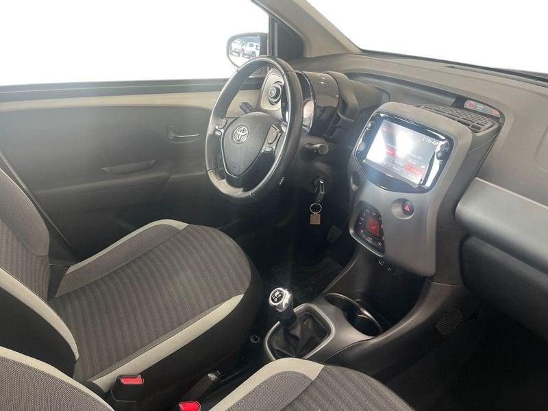 Toyota Aygo Aygo 5p 1.0 x-play 72cv