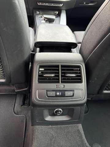 Audi A4 Avant 2.0 TDI 150 CV S tronic S line edition