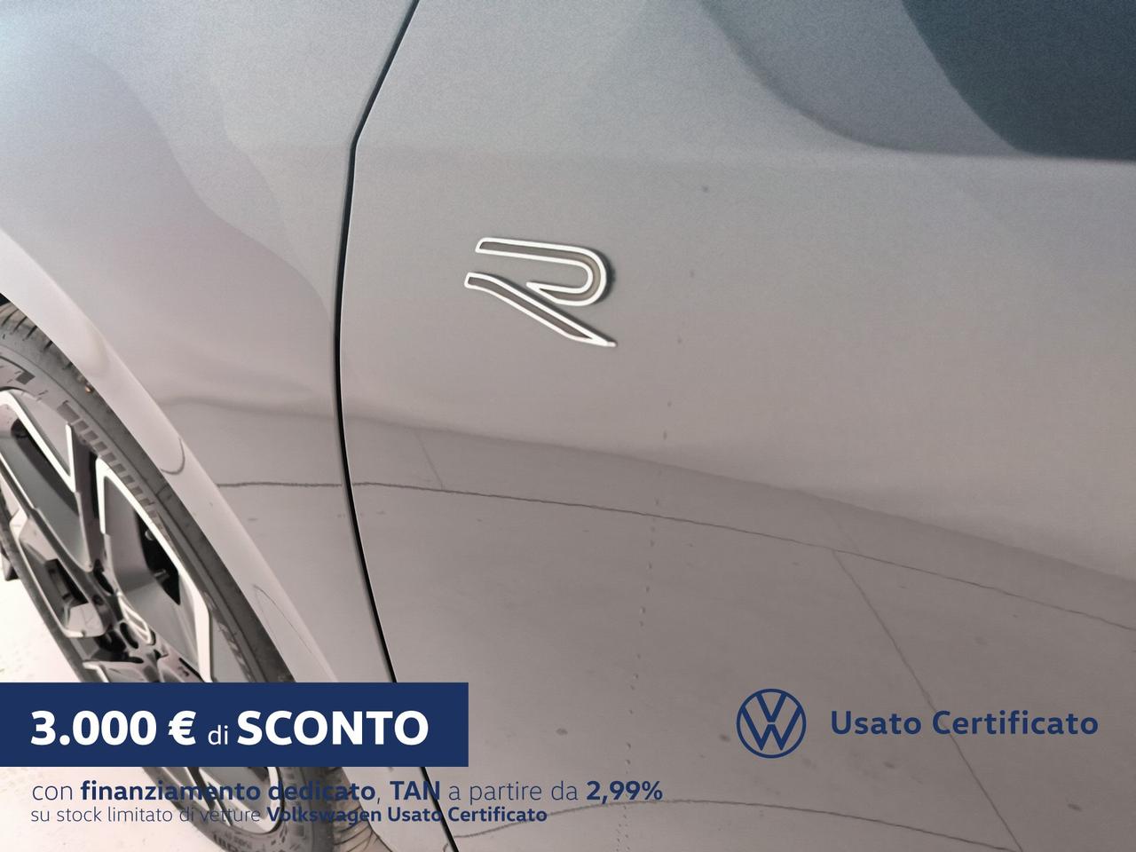 Volkswagen Golf 1.5 etsi r-line plus 150cv dsg