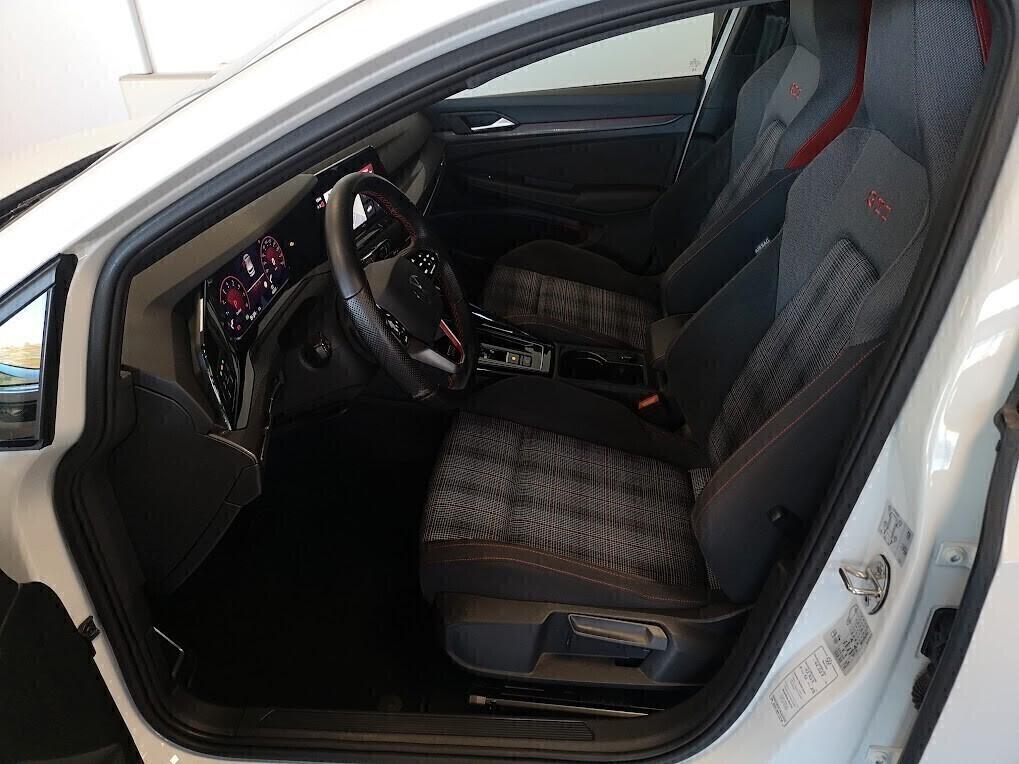 Volkswagen Golf GTI 2.0 TSI DSG