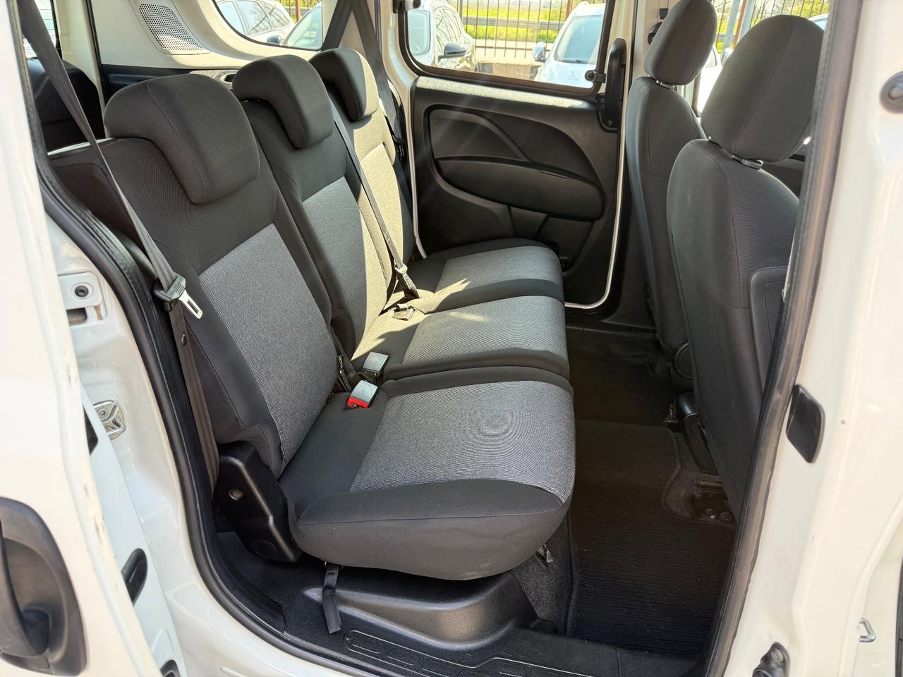 Fiat doblo 1.3 95 Cv 5 Posti