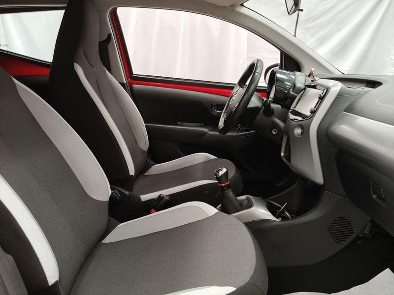 Toyota Aygo 1.0 VVT-i 69 CV 5 porte x-play TTS