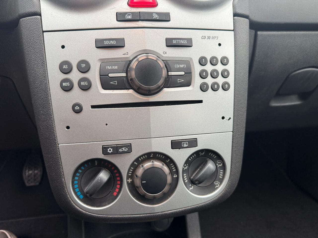 Opel Corsa 1.2 80CV 5 porte GPL neopatentati