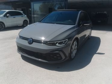 VOLKSWAGEN GOLF 8 GTD 2.0 TDI SCR 200CV DGS 2024