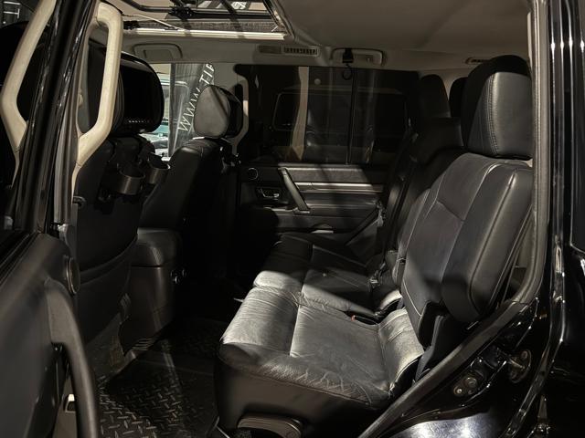 MITSUBISHI Pajero 3.8 V6 24V aut. 5p. Instyle *VEICOLO SPECIALE*