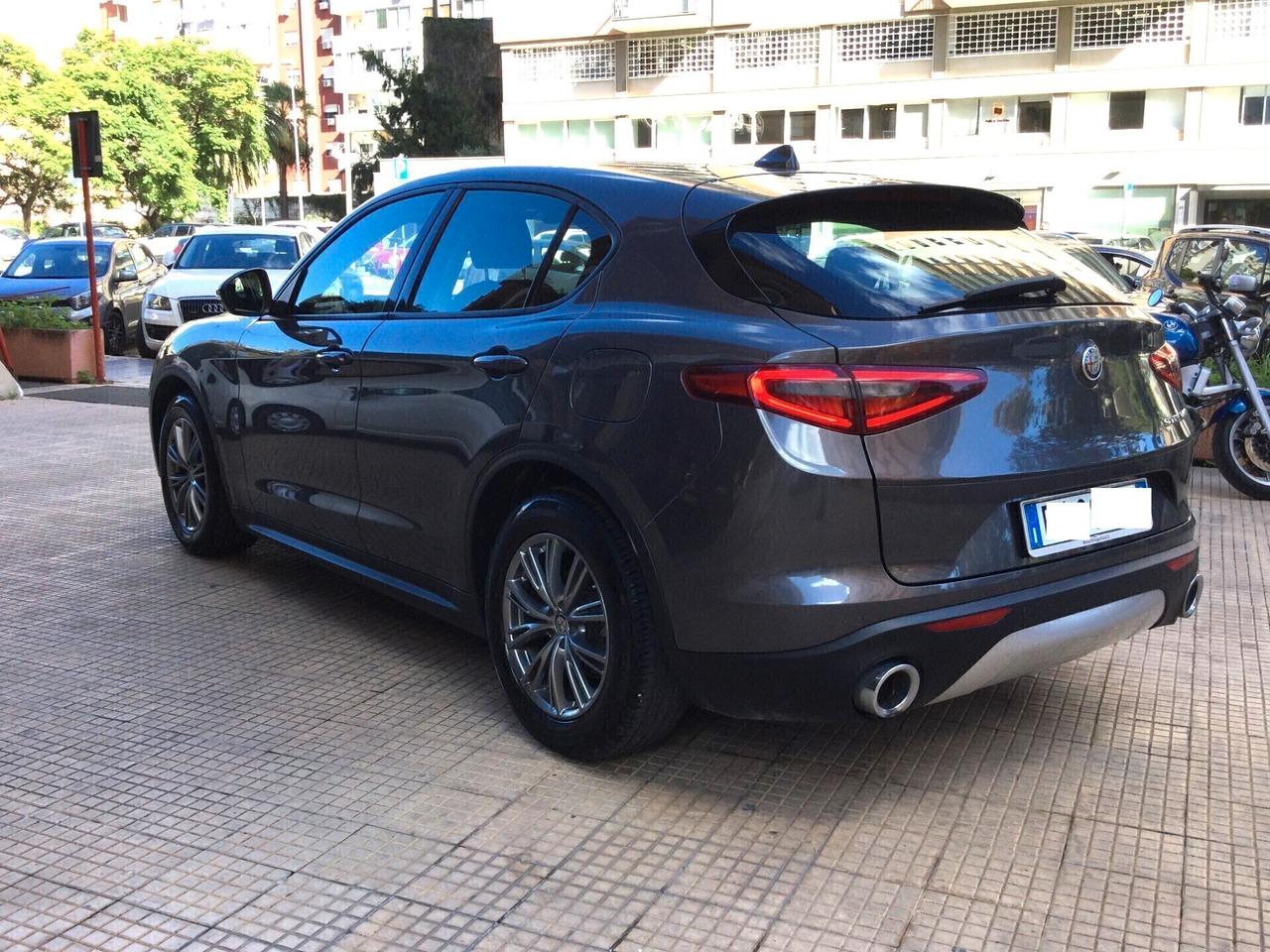 Alfa Romeo Stelvio 2.2 Turbodiesel 160 CV AT8 RWD Business