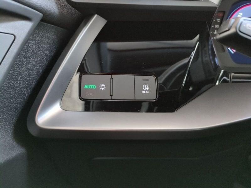 Audi A3 30 TDI S tronic Business