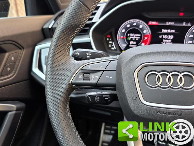 AUDI Q3 SPB 35 TFSI S tronic Identity Black S Line Edition