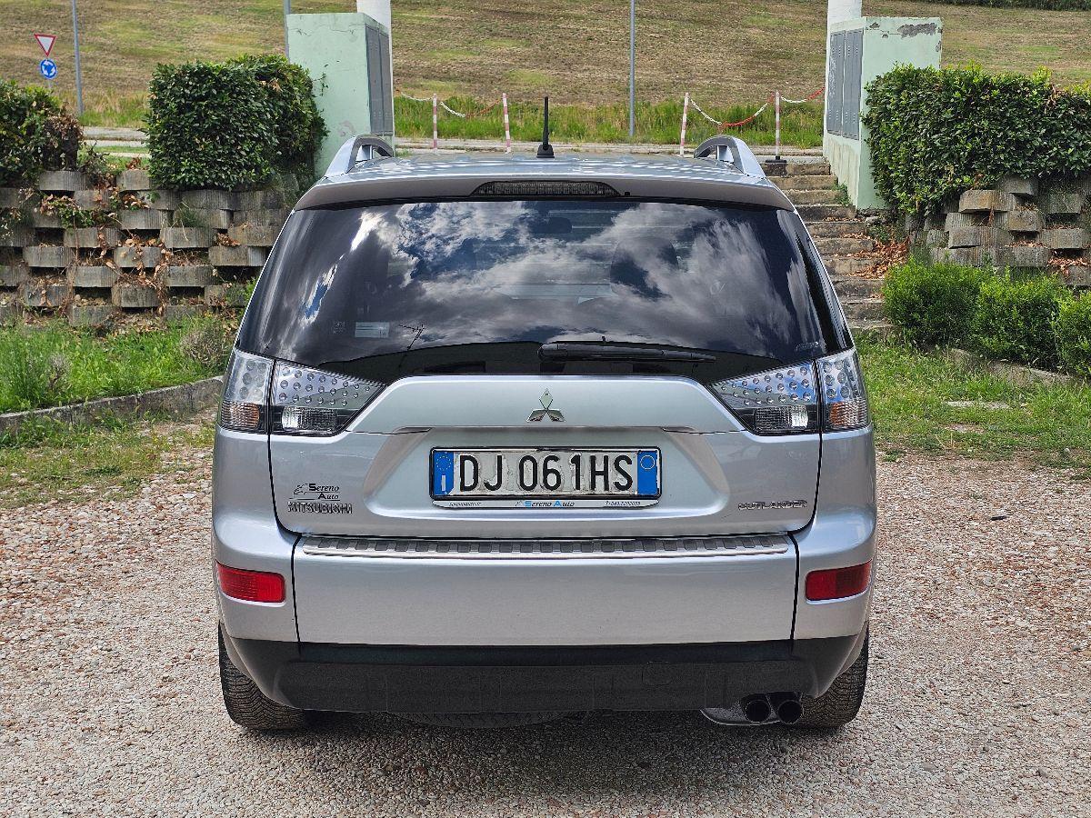 MITSUBISHI OUTLANDER 2.0 DIESEL 7 POSTI 4WD GARANZIA