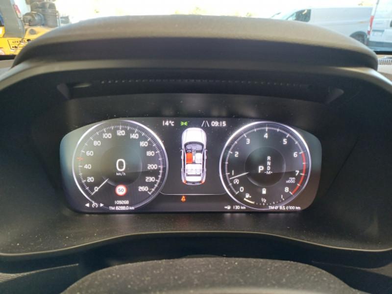 VOLVO XC40 B4 AWD automatico R-Design