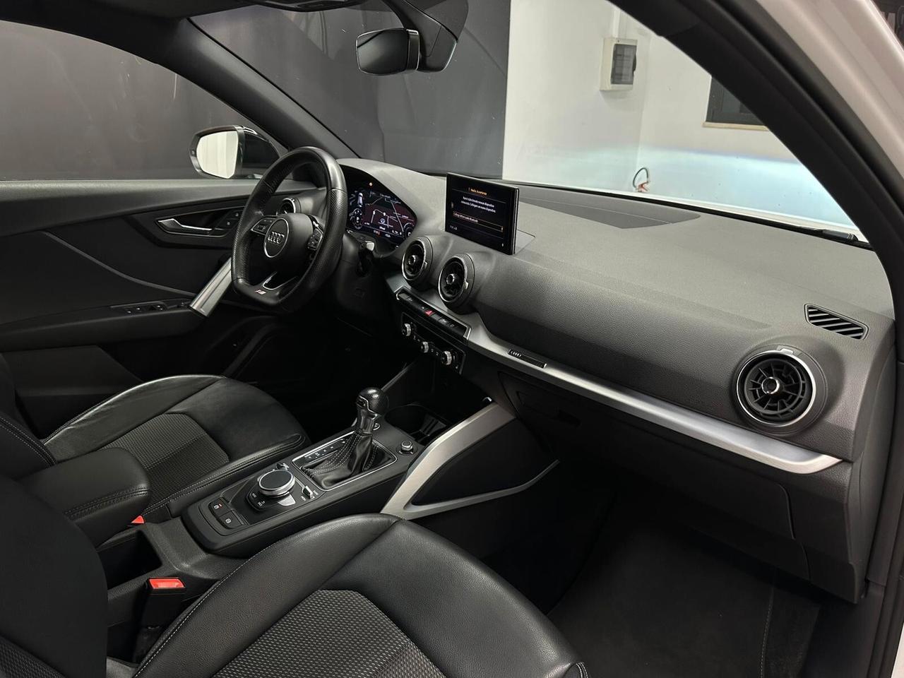 Audi Q2 Identity Black S-Line Virtual Bang&Olufsen Gancio