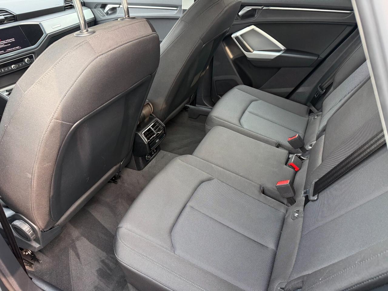 Audi Q3 35 2.0 TDI S tronic