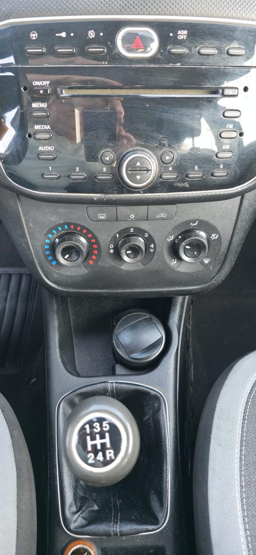 Fiat Punto 1.3 MJT II 75 CV 5 porte Easy neopatentati
