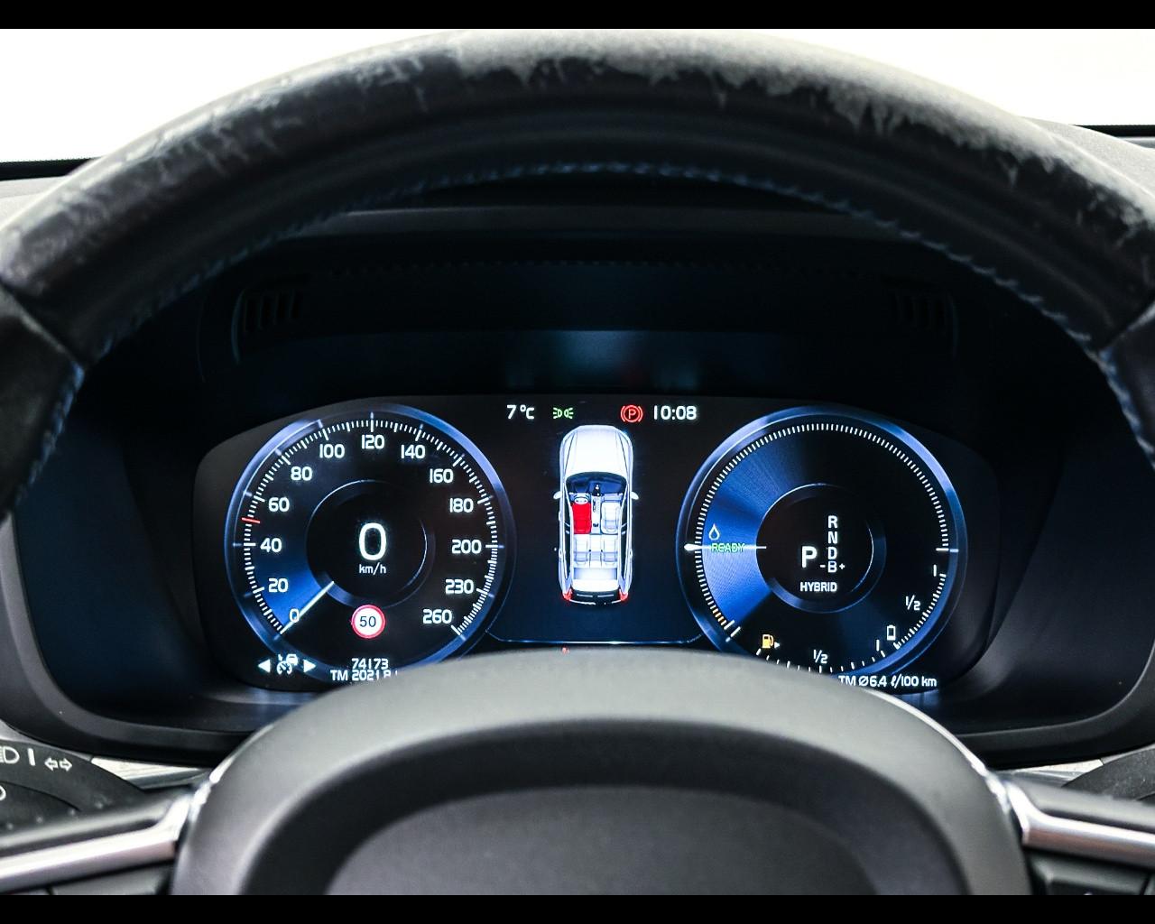 VOLVO XC60 (2017-->) - XC60 T6 Recharge Plug-in Hybrid AWD Inscrip