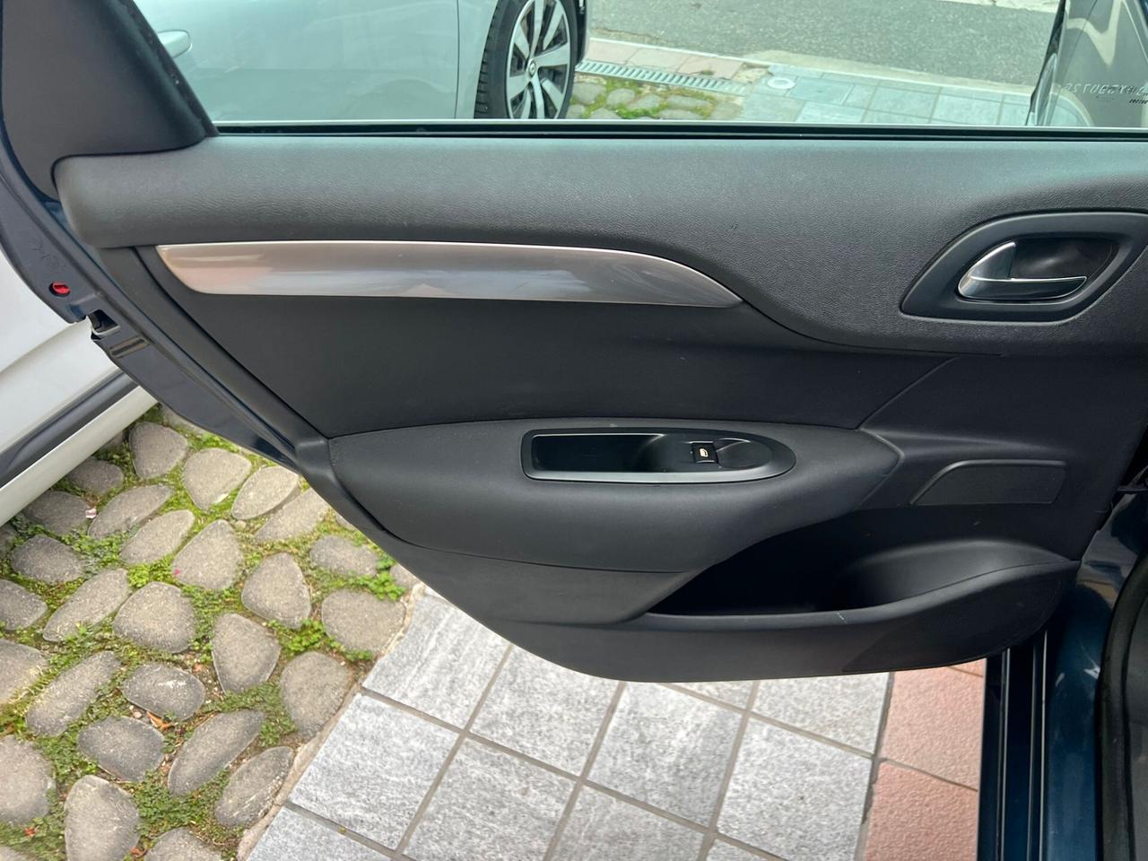 Citroen C4 1.6 e-HDi 115 airdream Exclusive