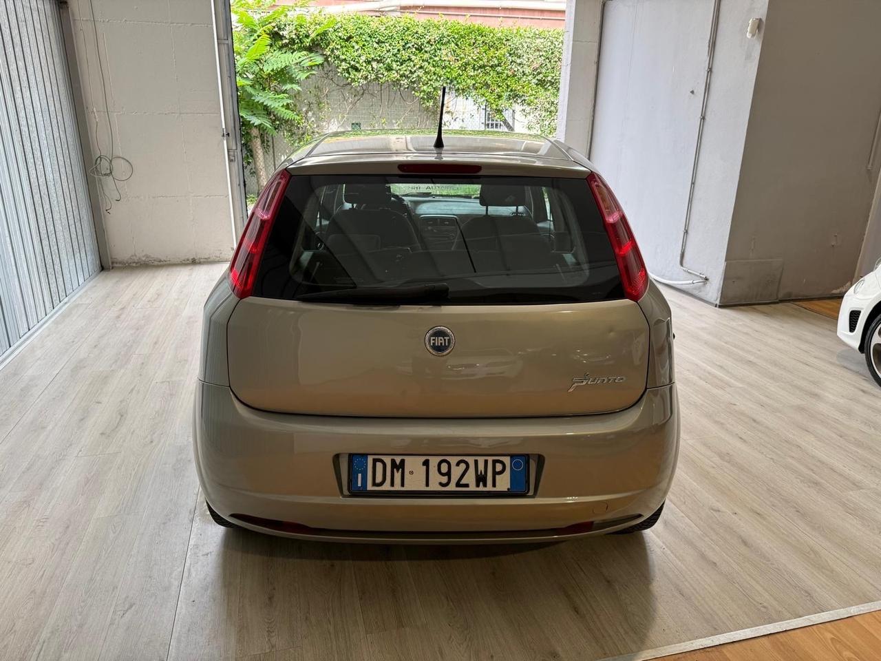 Fiat Grande Punto 1.4 Benzina X Neopatentati