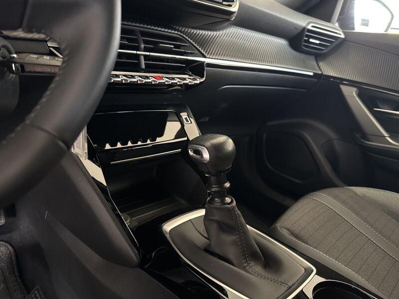 Peugeot 2008 PureTech 100 S&S Allure