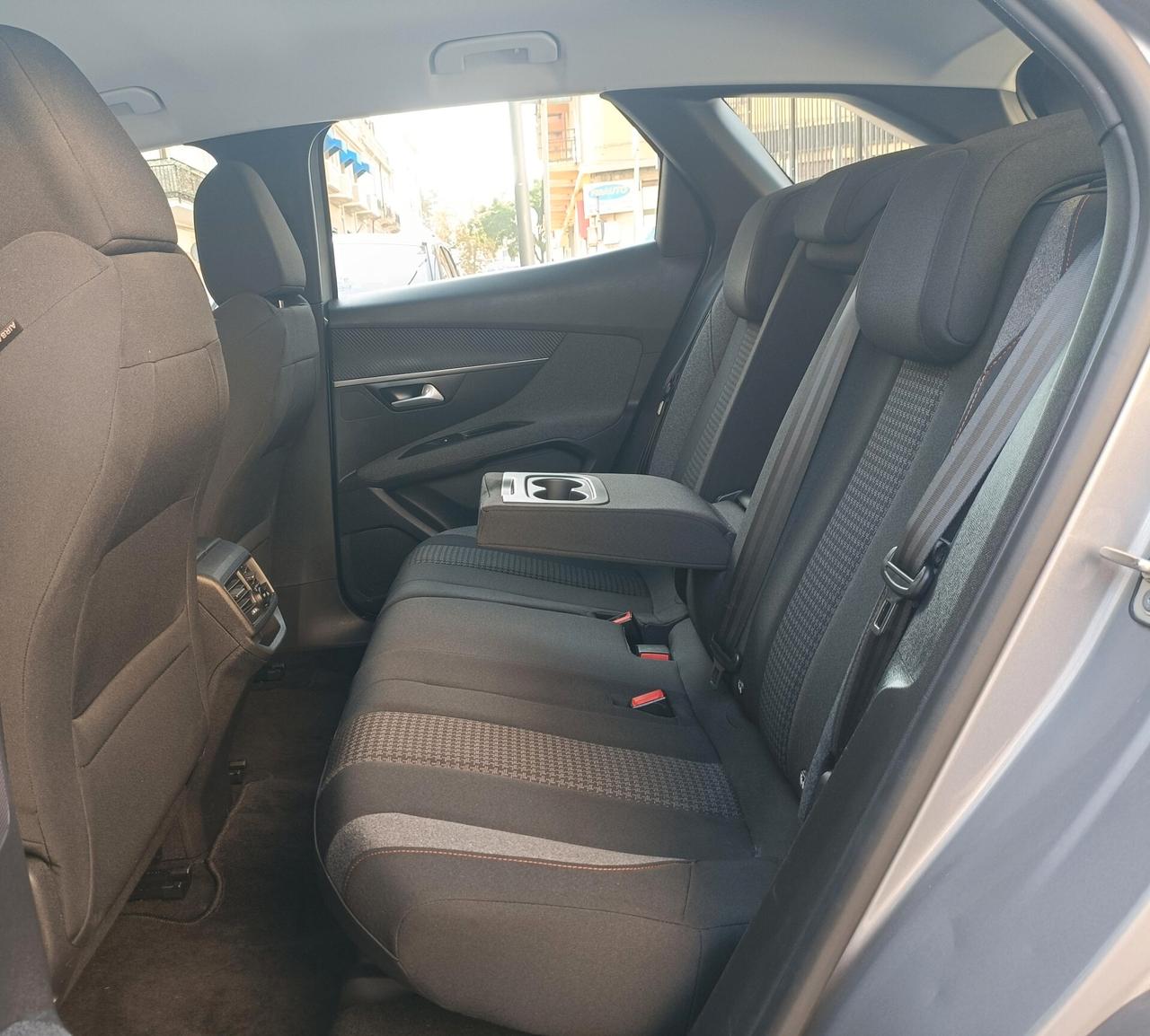 Peugeot 3008 BlueHDi 130 S&S EAT8 GT