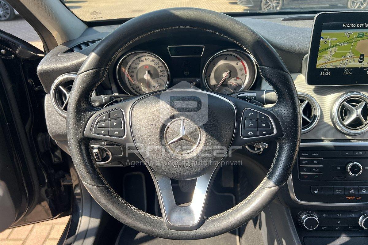 MERCEDES GLA 200 d Sport