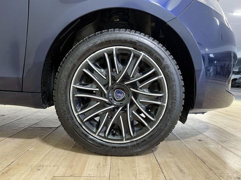 Lancia Ypsilon Ypsilon 1.2 Silver Gpl 69cv